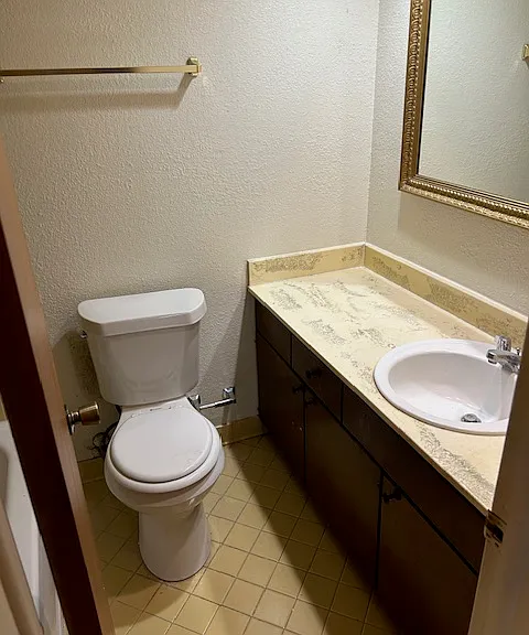 3224 S Lakewood Ave #2 — Photo 6