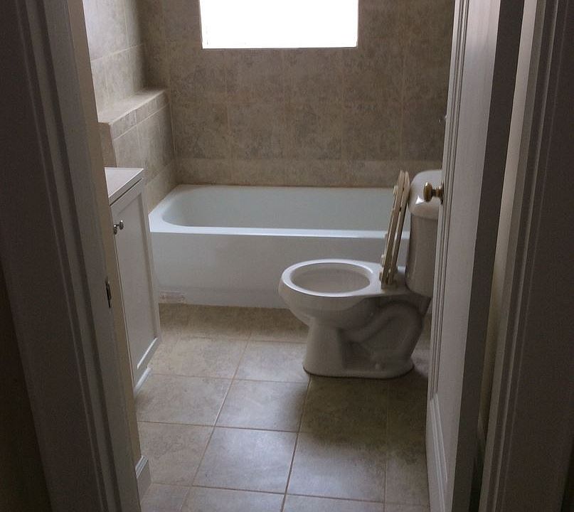 1st image of 212 Rockdale Ave APT 2