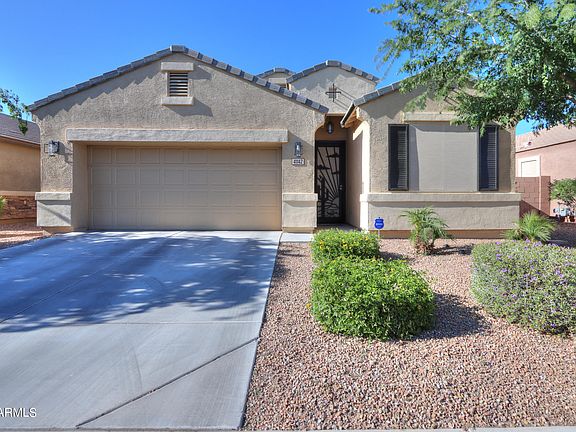 3rd image of 41142 W CURTIS Lane