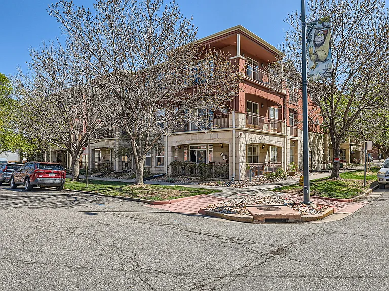 2100 N Humboldt St #105 — Photo 7