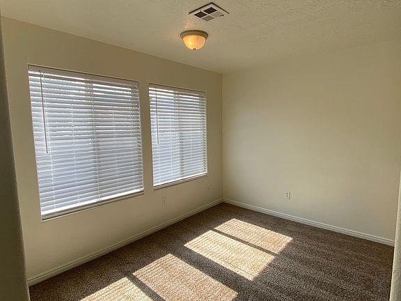 5th image of 796 N 195 W