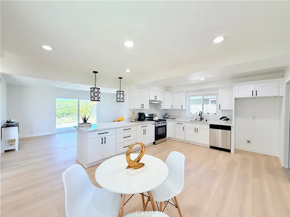 506 S Arapaho Dr, Santa Ana, CA 92704