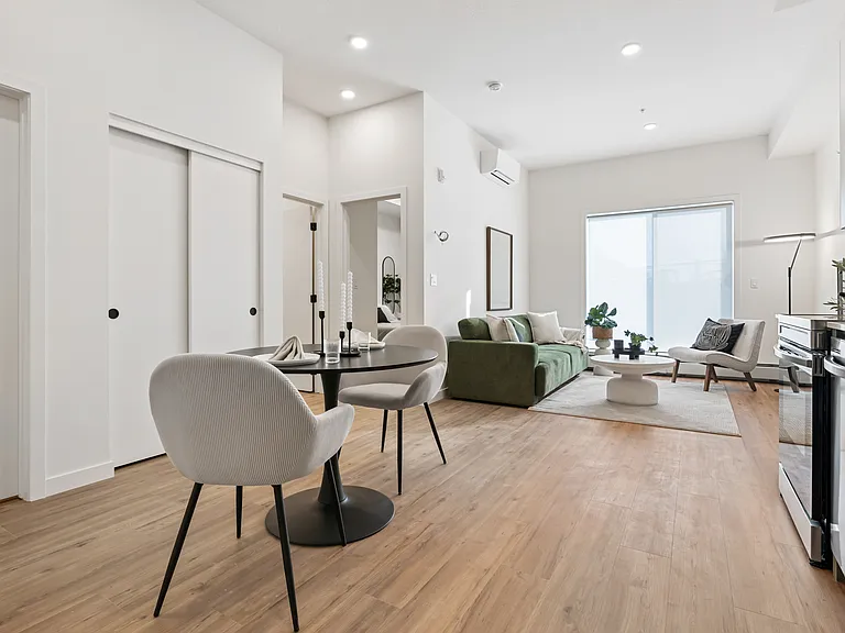 10 Kenton Way — Photo 13