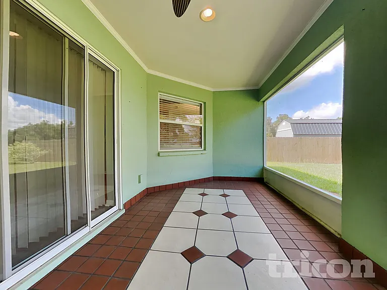 3390 Winchester Estates Cir — Photo 15