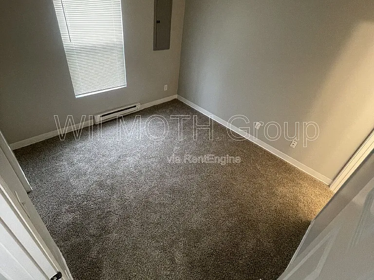 2045 N Dearborn St — Photo 14