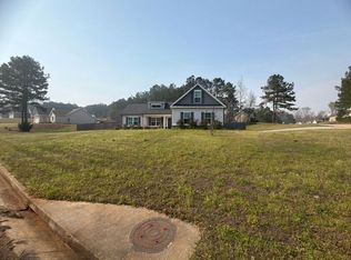 95 Savoy Park Dr, Covington, GA 30014