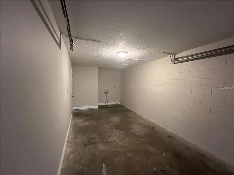 152 Julie Ln #B — Photo 12