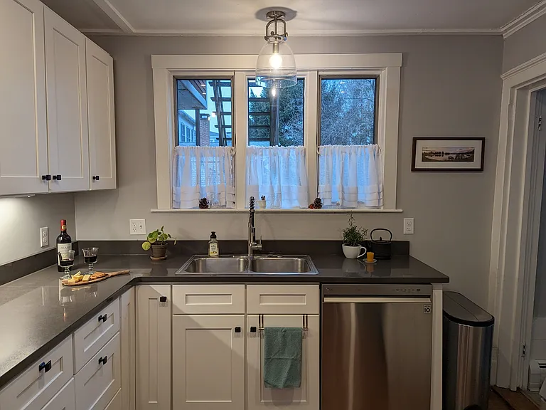 134 State St — Photo 5