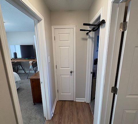 5th image of 510 E Fairlawn Dr