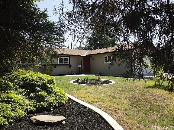 3rd image of 3544 Eisenhower Dr