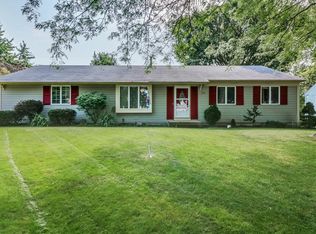 324 Boulder Hill Pass, Oswego, IL 60543