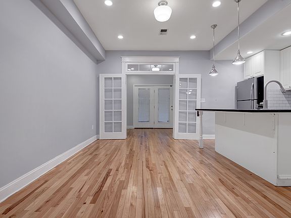 4th image of 1112 4th St NE