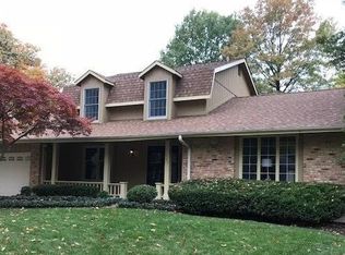 1767 Golden Lake Ct, Chesterfield, MO