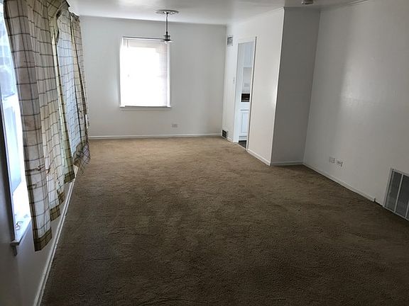 2nd image of 810 N Princeton Ave