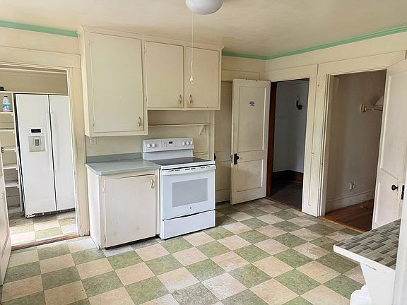 3rd image of 57L Benvenue St