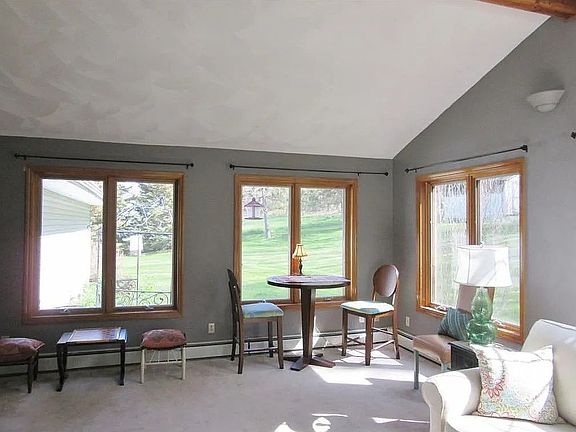 4th image of 1516 Quaker Lake Rd