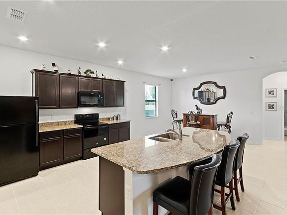 3rd image of 31152 Fairvista Dr