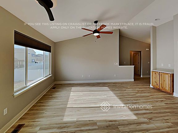 4th image of 243 Castle Dr