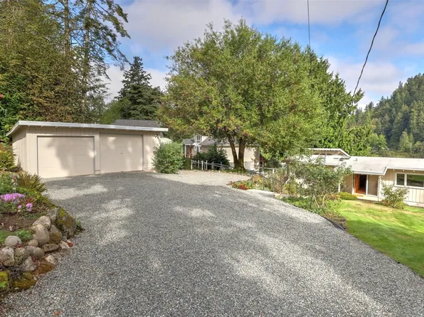 18518 W Lake Desire Drive SE, Renton, WA 98058