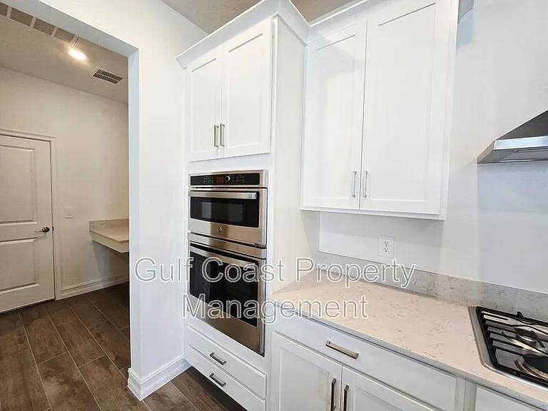 11757 71st Ave E — Photo 7