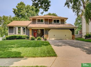 15032 Karen Cir, Omaha, NE 68137
