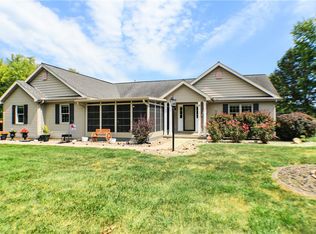 10 Gracies Holw, Charleston, IL 61920