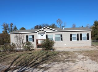 420 E Fulton St, De Kalb, TX 75559
