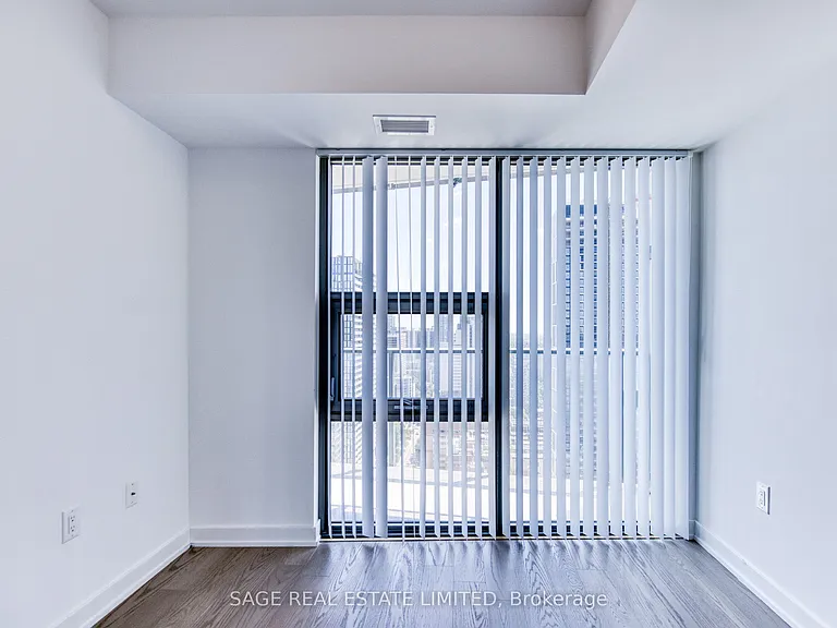 11 Wellesley St W #2613 — Photo 16