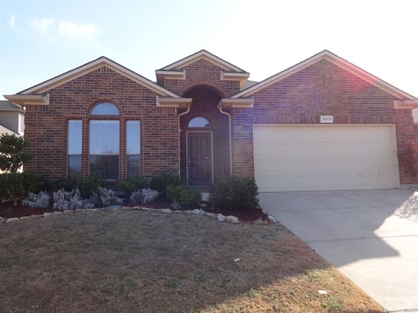 3313 Buckthorn Ln