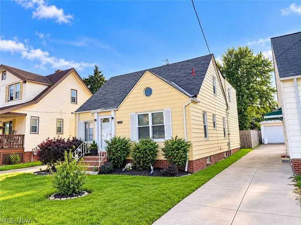 4108 W 49th St, Cleveland, OH 44144