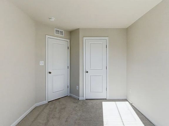 2nd image of 404 18th Ave
