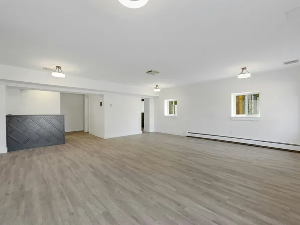 2413 Hammett Avenue image 26 of 46