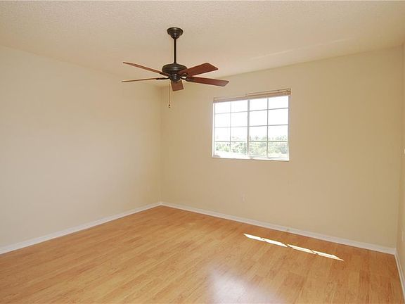 3rd image of 4980 Baraldi Cir #17-210