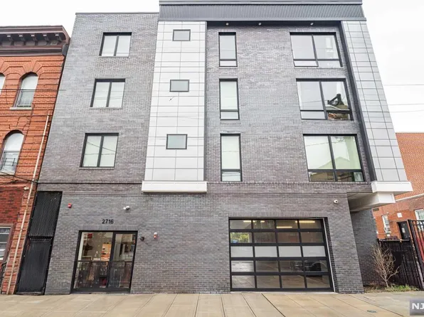 2716 Palisade Ave #101, Weehawken, NJ 07086
