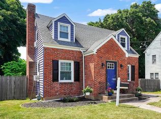 32 Proctor Rd, Manchester, CT 06040