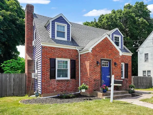 32 Proctor Road, Manchester, CT 06040