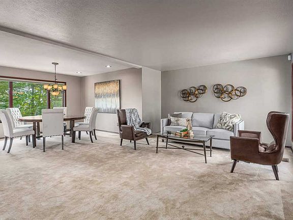3rd image of 8028 E Woodview Dr