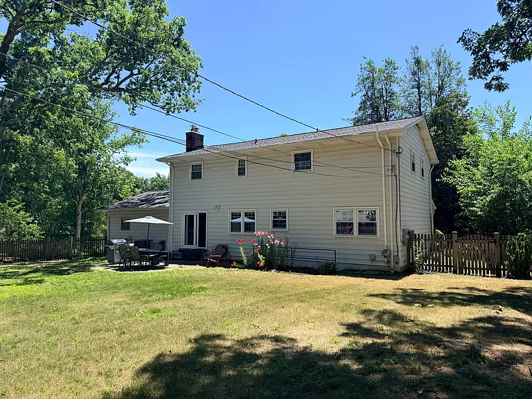 2732 Alfred Cir — Photo 40
