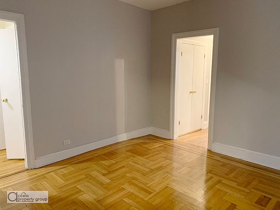 5th image of 270 Seaman Ave APT E1