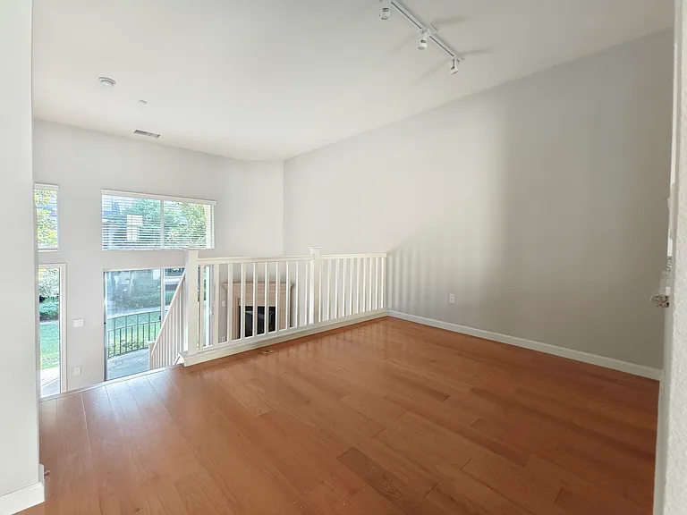 171 Bel Air Ct — Photo 14
