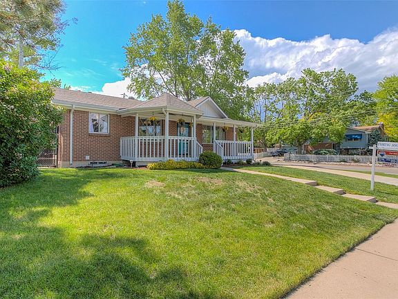3rd image of 1517 S Dover Ct