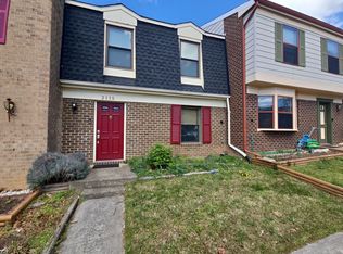 2115 Mager Dr, Herndon, VA 20170