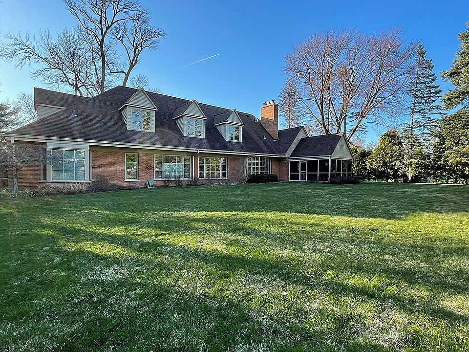 2nd image of 2832 Romona Ct