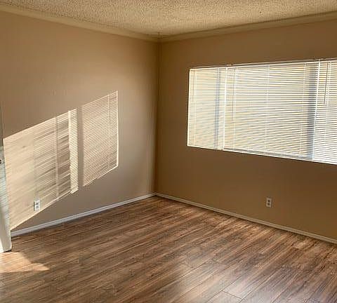 3rd image of 10351 Verbena Dr APT 3