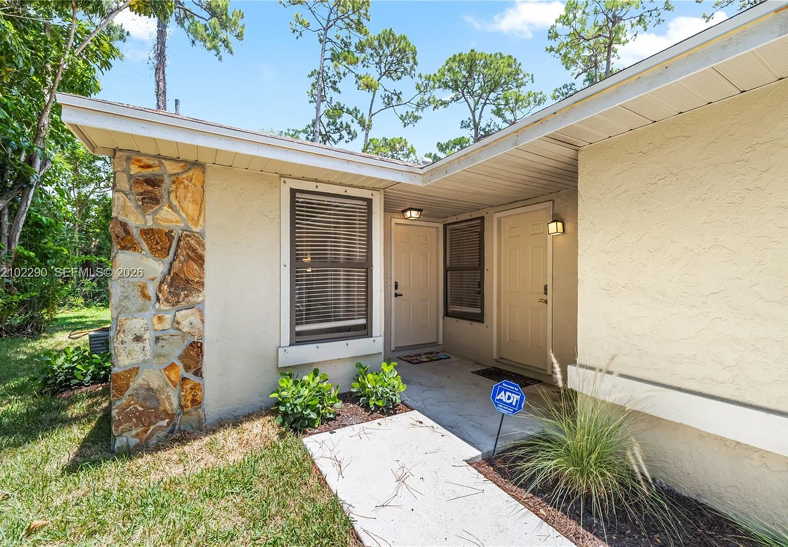 2 bed, 2.0 bath, $2,500 — Photo 1