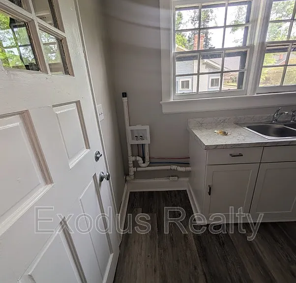 310 N Gulf St #B — Photo 6