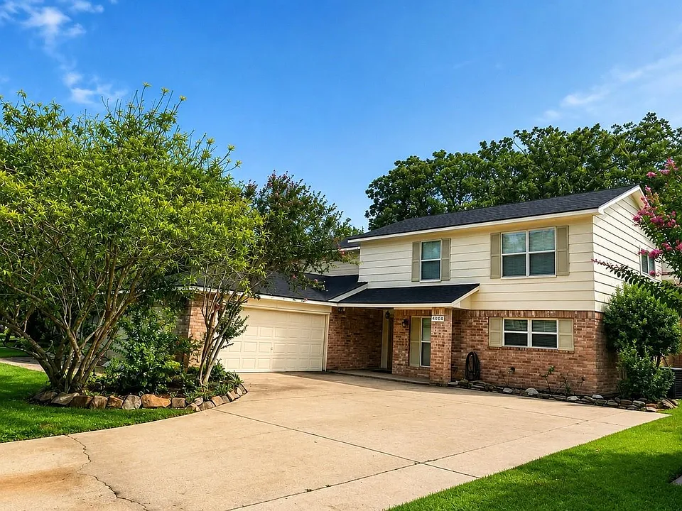 3111 W Creek Club Dr