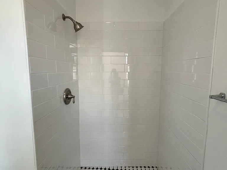3700 Penn Ave #2 — Photo 6
