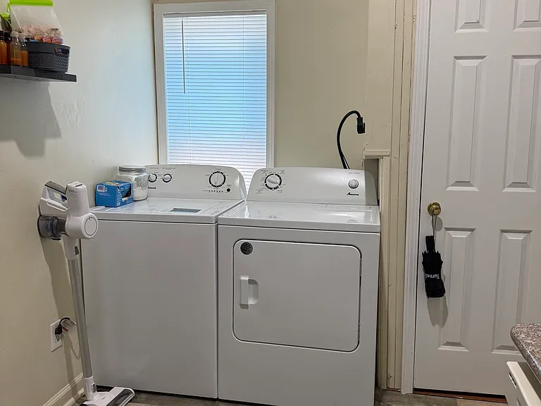 1328 Camden Ave — Photo 20