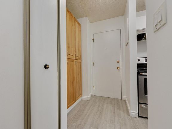 4th image of 10836 116th St NW #4